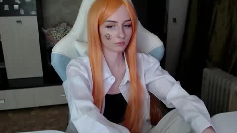 Snapshot of cutti_crystal chatting on 10.30.25 Cutti Crystal online show from 10.30.25