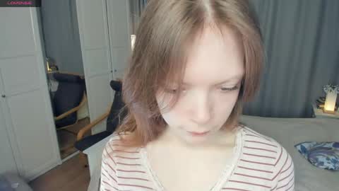 Snapshot of cuty_petite chatting on 05.31.26 Anne online show from 05.31.26