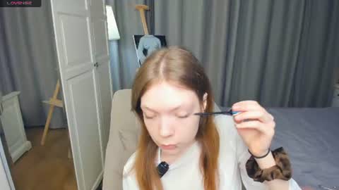 Snapshot of cuty_petite chatting on 07.07.26 Anne online show from 07.07.26