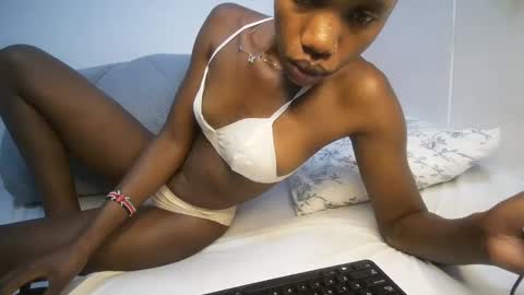 cutybella_ online show from 03.04.25