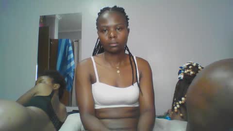 Snapshot of cuvymelanin chatting on 05.15.26 melanin online show from 05.15.26