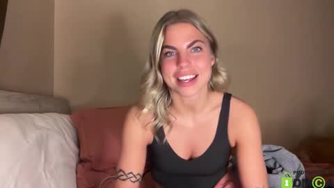 Snapshot of cxbraj chatting on 11.11.25 cxbraj online show from 11.11.25