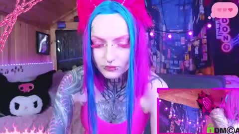 Snapshot of cybernekko chatting on 06.25.26 Neko online show from 06.25.26