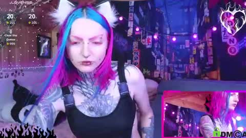 Snapshot of cybernekko chatting on 07.26.26 Neko online show from 07.26.26
