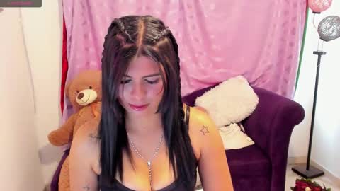 Snapshot of cynthiawatson_ chatting on 09.11.25 Cynthia online show from 09.11.25