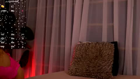 Snapshot of cynthiawest chatting on 01.15.26 Ivy online show from 01.15.26