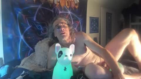 Snapshot of czechlove chatting on 10.21.25 Andrew Thomas online show from 10.21.25