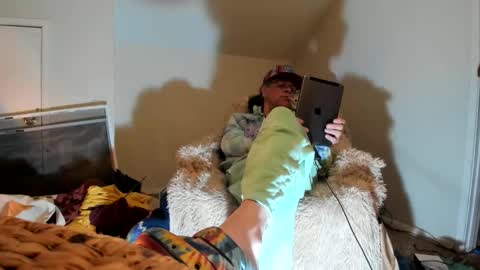 Snapshot of czechlove chatting on 11.25.25 Andrew Thomas online show from 11.25.25