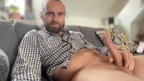 Snapshot of d0n_gi0vanni chatting on 11.04.25 d0n_gi0vanni online show from 11.04.25