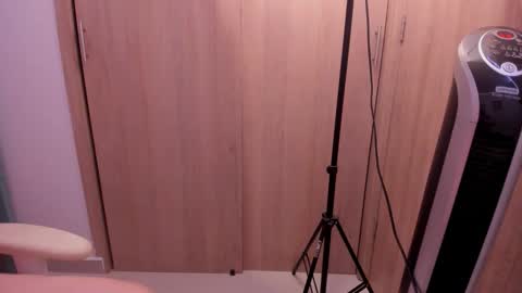 Snapshot of d___darling chatting on 03.11.26 darling online show from 03.11.26