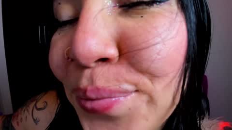 Snapshot of daahanna_ chatting on 01.26.25 Ailyn online show from 01.26.25