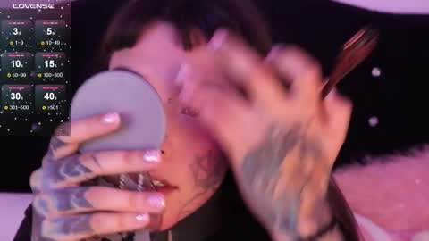 Snapshot of daarlene chatting on 02.21.25 Darlene online show from 02.21.25