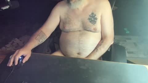 Snapshot of dadbodfatrod chatting on 09.21.25 Daddy online show from 09.21.25