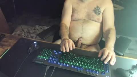 Snapshot of dadbodfatrod chatting on 11.05.25 Daddy online show from 11.05.25