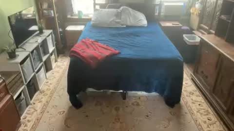 daddnextdoor online show from 09.26.25