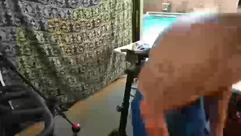 Snapshot of daddycache chatting on 10.19.25 bas online show from 10.19.25