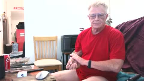 Snapshot of daddydave6400 chatting on 05.16.26 daddydave6400 online show from 05.16.26