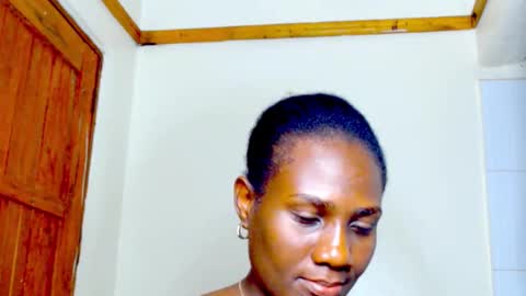 Snapshot of daddys_naughtyslut chatting on 11.22.25 tee online show from 11.22.25