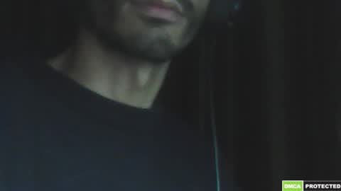 Snapshot of daddyselim chatting on 01.05.25 the alpha online show from 01.05.25