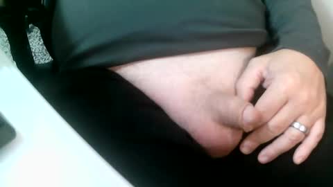 Snapshot of daddysmalls_55 chatting on 01.06.25 daddysmalls online show from 01.06.25