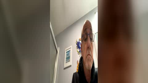 Snapshot of daddyweis chatting on 05.15.26 daddyweis online show from 05.15.26