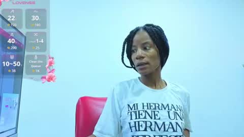Snapshot of daffnelewis chatting on 07.09.26 daffnelewis online show from 07.09.26