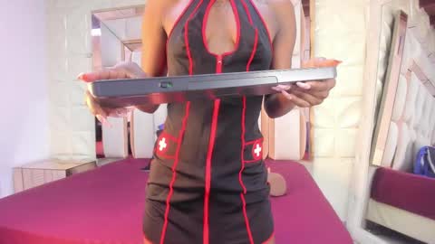 Dafnee online show from 10.27.25