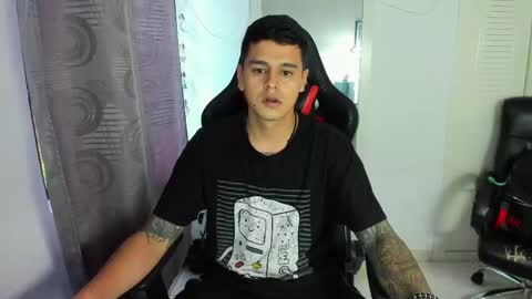 Snapshot of dage_19 chatting on 05.06.26 my name is Jhon and I live in colombia online show from 05.06.26