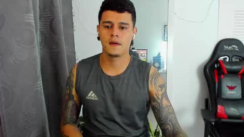 Snapshot of dage_19 chatting on 05.27.26 my name is Jhon and I live in colombia online show from 05.27.26