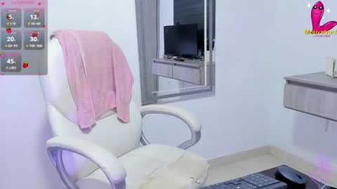 Dahian  online show from 09.25.25