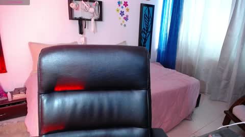 Dahiana online show from 01.25.25