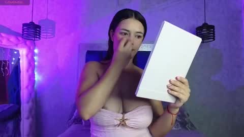 Dahiana online show from 10.05.25