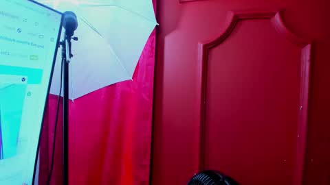 Snapshot of dahianeconnor chatting on 11.02.25 Dahiane Connor online show from 11.02.25