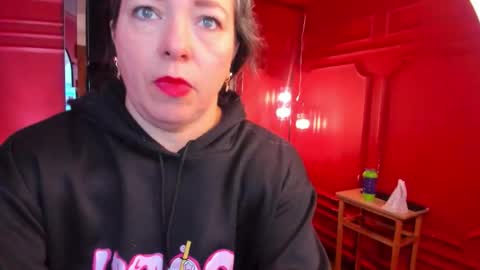 Snapshot of dahianeconnor chatting on 11.20.25 Dahiane Connor online show from 11.20.25