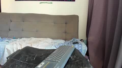 dahianna_27 online show from 01.15.25