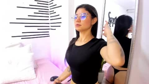 Snapshot of dahliacielo chatting on 06.04.26 Dahlia Cielo online show from 06.04.26