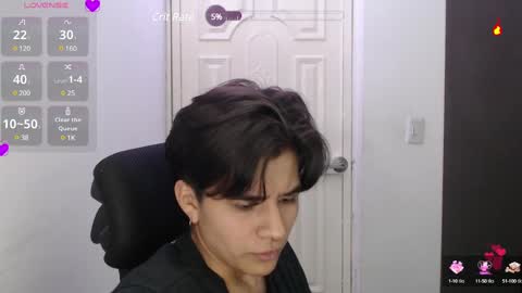 Snapshot of dahliarios chatting on 12.26.24 lorena online show from 12.26.24