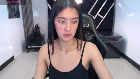 Snapshot of dahyan_ch chatting on 10.13.25 dahyan_ch online show from 10.13.25