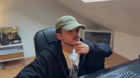 Daimon  online show from 11.04.25