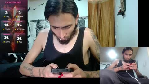 Snapshot of daimon_rock01 chatting on 03.11.25 felipe online show from 03.11.25