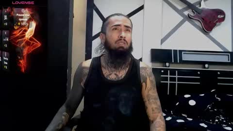 Snapshot of daimon_rock01 chatting on 03.01.26 felipe online show from 03.01.26