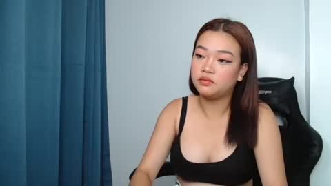 Snapshot of dainaxoxoxo chatting on 10.07.25 Diana online show from 10.07.25