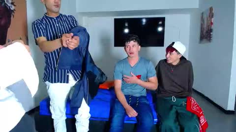 Snapshot of daiquirie chatting on 10.11.25 daiquirie online show from 10.11.25