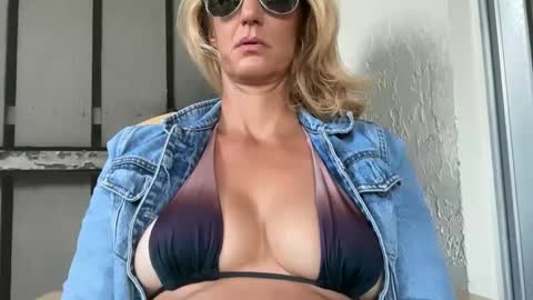 Daisy137 online show from 02.11.26