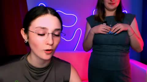 Snapshot of daisy_candy chatting on 06.14.26 Little Di online show from 06.14.26