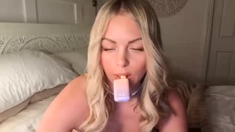 Daisy Dreams online show from 02.05.26