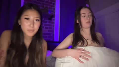 Daisy Kim online show from 02.10.25