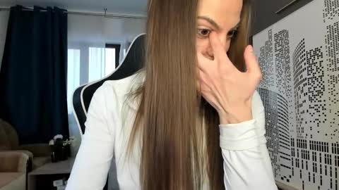 Beatrice online show from 10.11.25