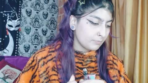    --  -- help me reach 100 hands up  online show from 02.21.25