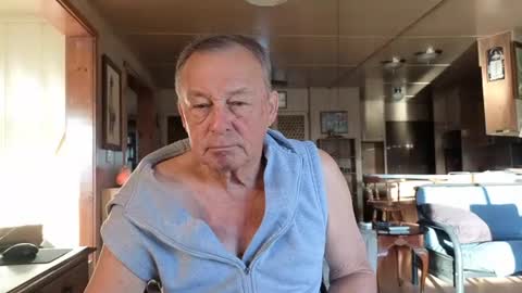 dakit online show from 10.15.25